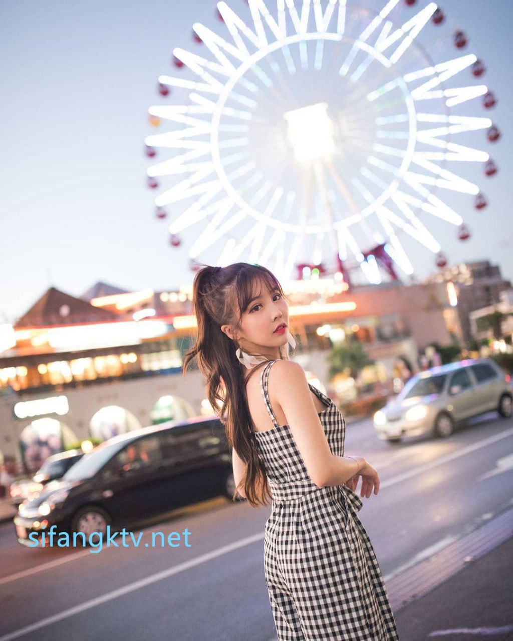 【2023_04_14】Long_hair_+_black_stockings_touching_pussy_🥰.m4v